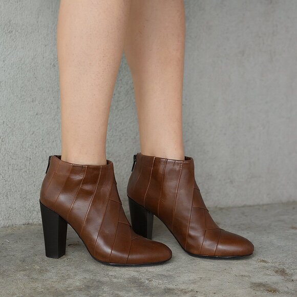 ELIE TAHARI Pleated Leather Ankle Booties EU 37 - Picture 1 of 11